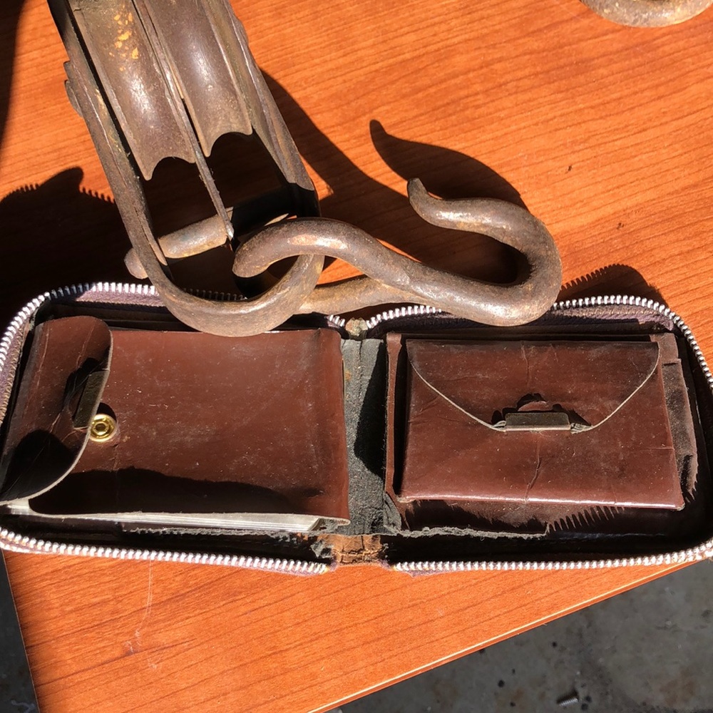 Antique Country/Western Lot-Wallet, Pulley, Horse Bridle Old Wood Factory Wheels - Picture 6 of 9